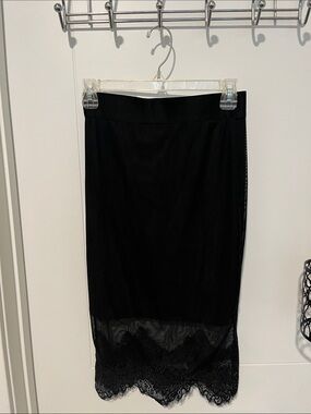 Bebe Black Lace Design Midi Mesh Pull-On Skirt Event Party Feminine